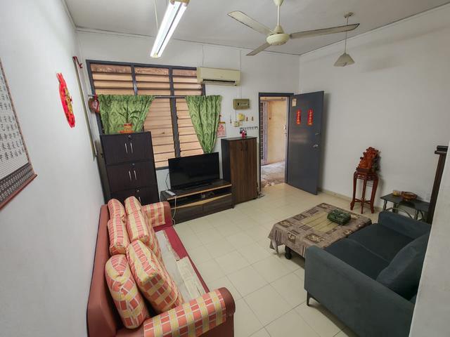 Apartment for sale in Malaka