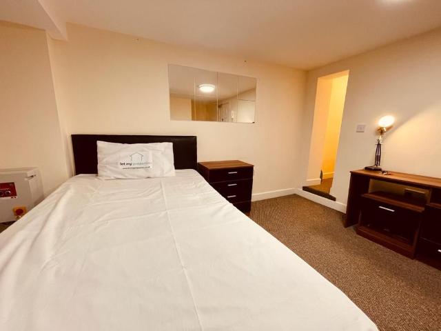 Room for rent in Hillfields, West Midlands