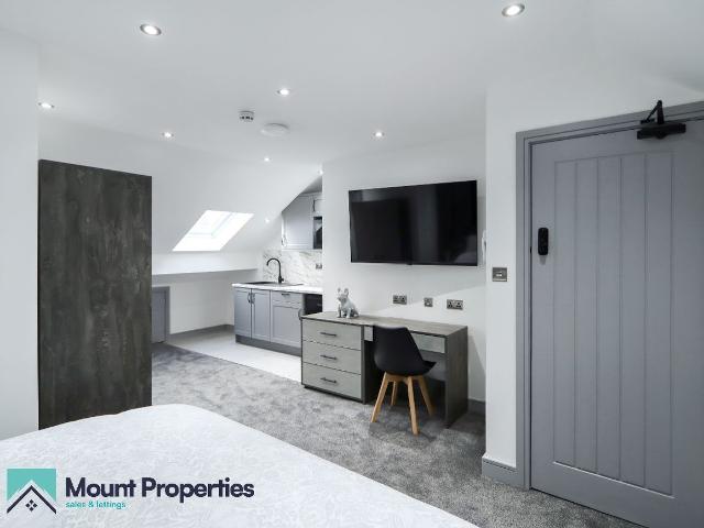 Room for rent in Hillfields, West Midlands