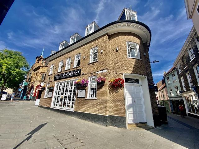 Apartment for rent in Heigham Grove, East Bank