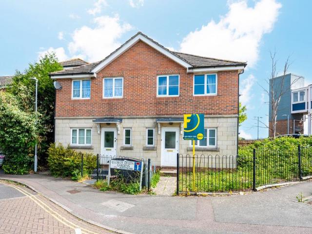 House for rent in Motspur Park, Greater London