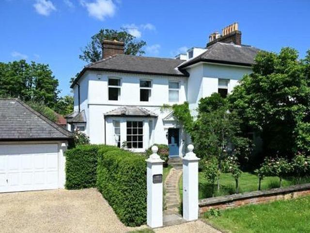 House for sale in Lower Green Esher, Blackhills