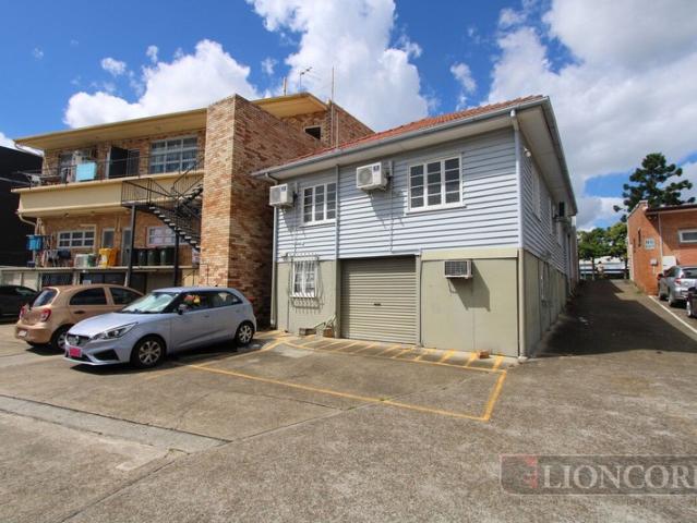 Office for rent in Toombul, Queensland