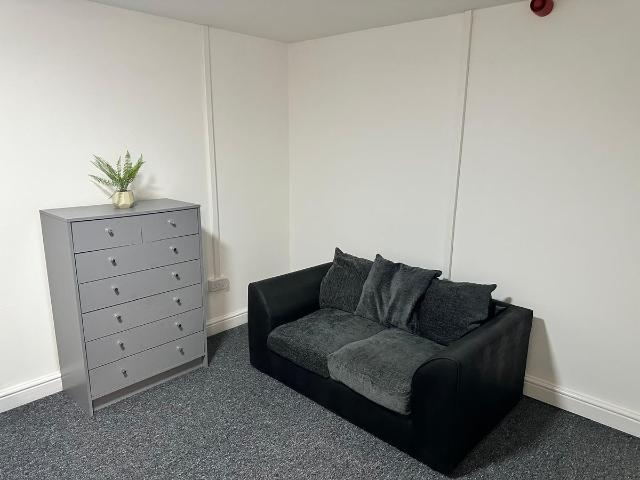 Studio for rent in Balls Hill, Wednesbury