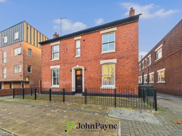 Apartment for rent in Spon End, West Midlands