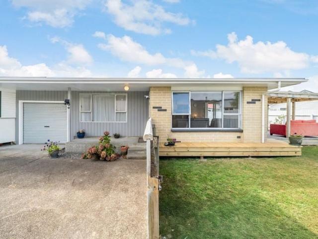 Apartment for rent in Days Bay, Wellington