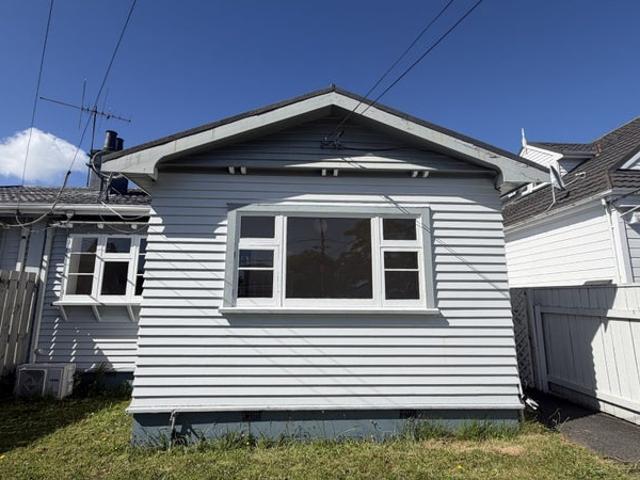 House for rent in Days Bay, Wellington