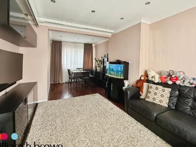 House for rent in Orchard Village, Greater London