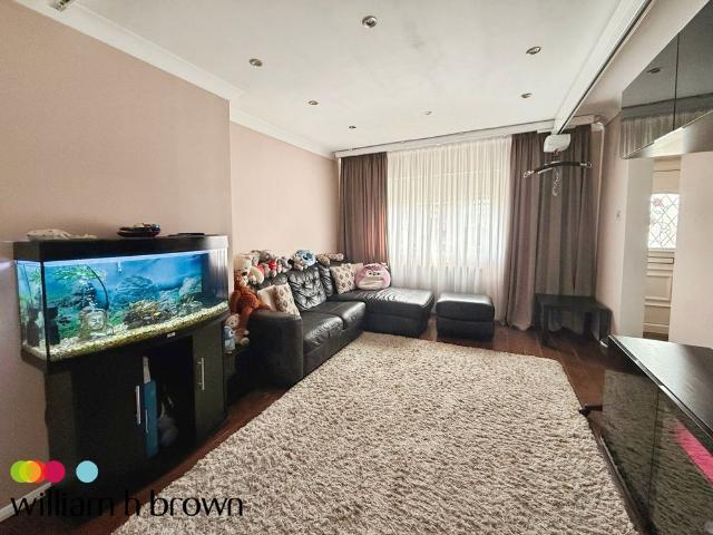 House for rent in Orchard Village, Greater London