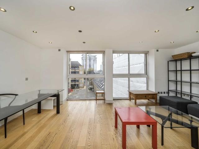 House for rent in London Borough of Southwark, Greater London