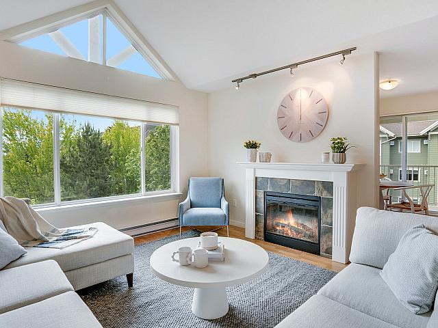 Condo for sale in Winfield, British Columbia
