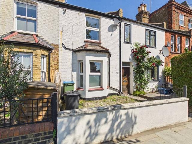 House for rent in North Sheen, Greater London