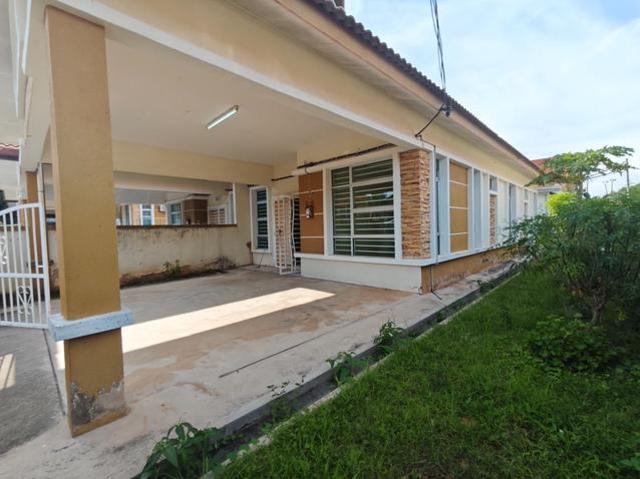 Residential House for sale in Sungai Udang, Malaka
