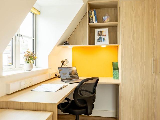 Studio for rent in Watergate, Devon