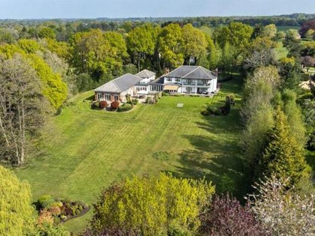 House for sale in Knutsford