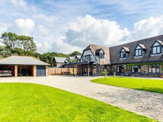 House for sale in Lostwithiel, Cornwall