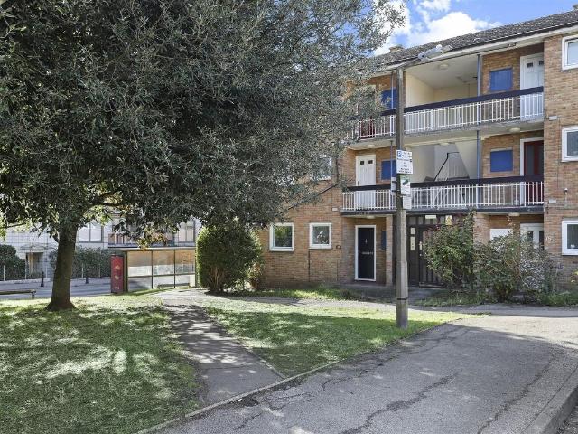 Apartment for rent in Buckhurst Hill, Epping Forest
