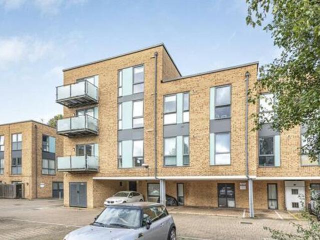 House for sale in Deepcut, Surrey