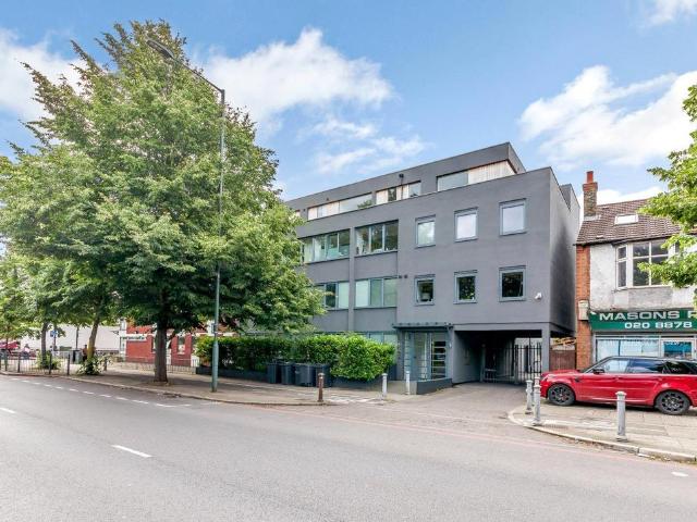 House for rent in North Sheen, Greater London