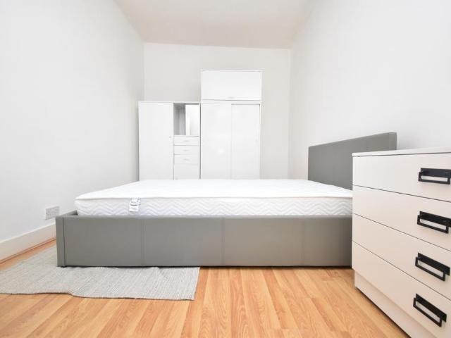 House for rent in London Borough of Bexley, Greater London