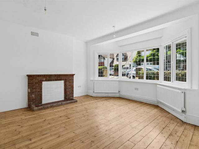 House for rent in Heronsgate, Batchworth