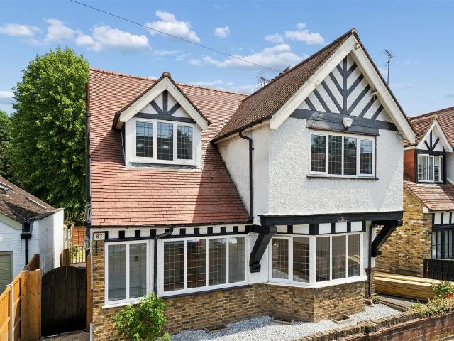 House for rent in Heronsgate, Batchworth