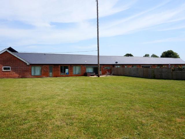 House for rent in Harkstead, Babergh