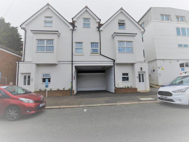 Apartment for rent in London Borough of Croydon, Kenley