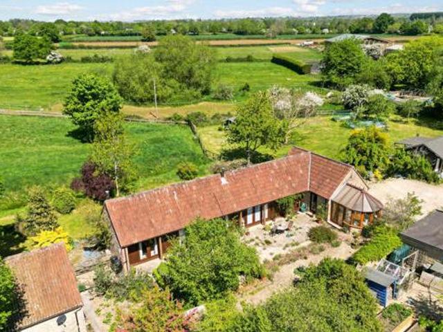 House for sale in Chippenham, Wiltshire