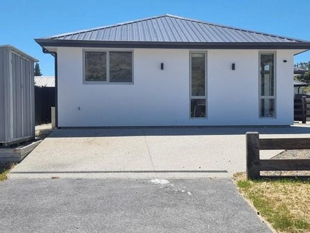 Apartment for rent in Otakou