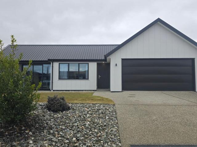 House for rent in Otakou