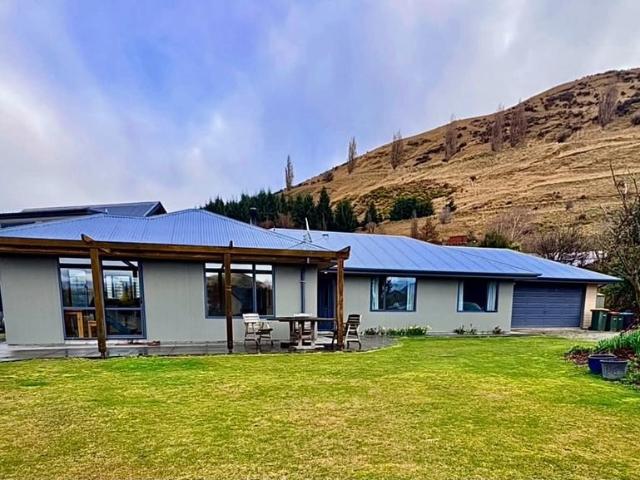 House for rent in Otakou