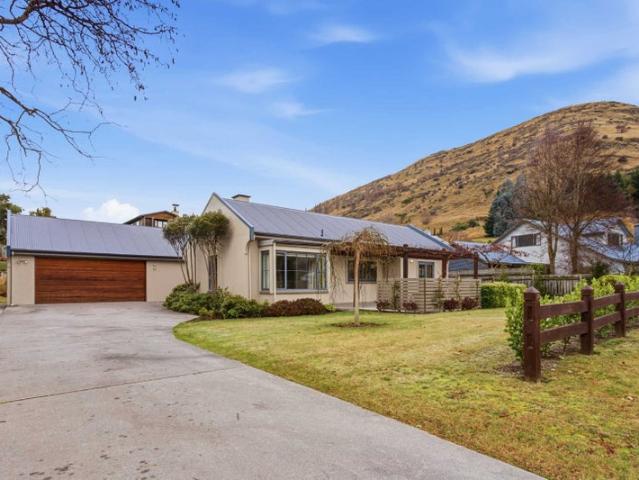 House for rent in Otakou