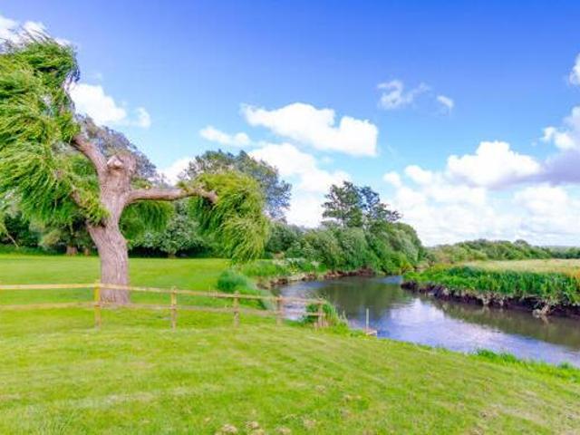 House for sale in Marehill, Horsham