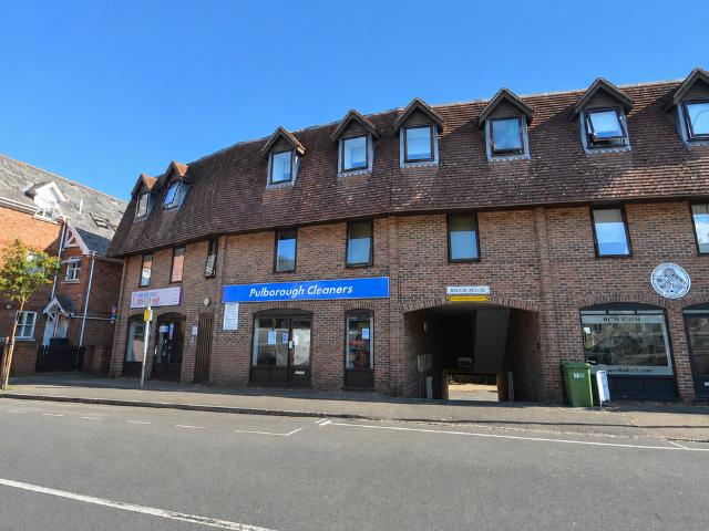 Apartment for rent in Marehill, Horsham