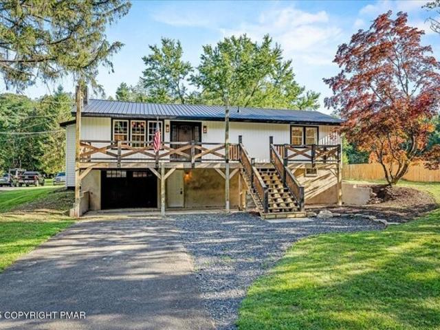 House for sale in Cresco, Pennsylvania