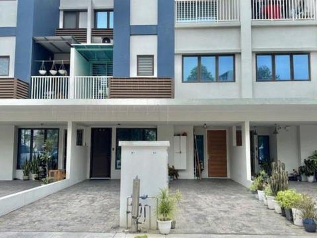 Townhouse for sale in Sepang, Tanjong Sepat