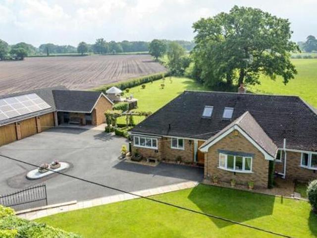 House for sale in Macclesfield
