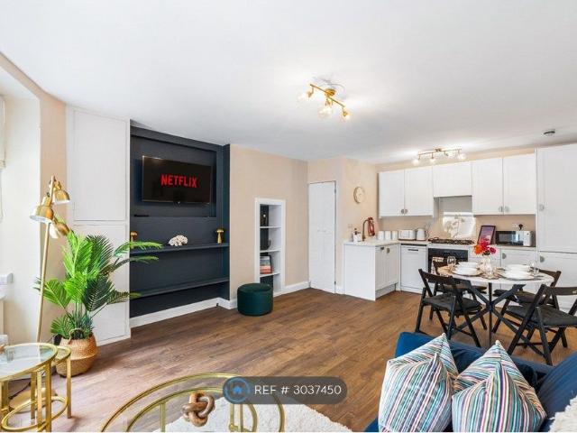 Apartment for rent in Brunswick, Brighton