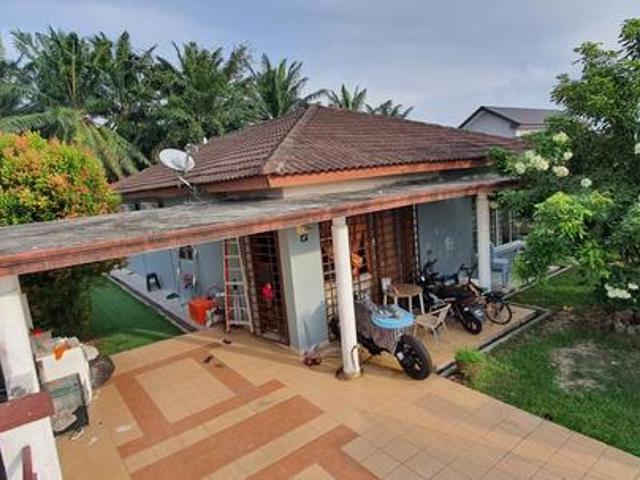 Bungalow for sale in Kajang, Langat