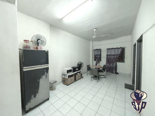 Apartment for sale in Seri Kembangan, Majlis Bandaraya Subang Jaya