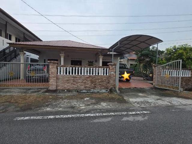 Bungalow for sale in Kajang, Langat