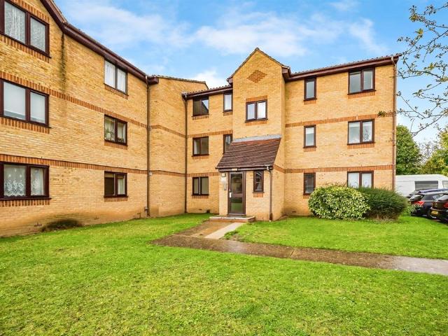 Apartment for rent in Cippenham, Slough