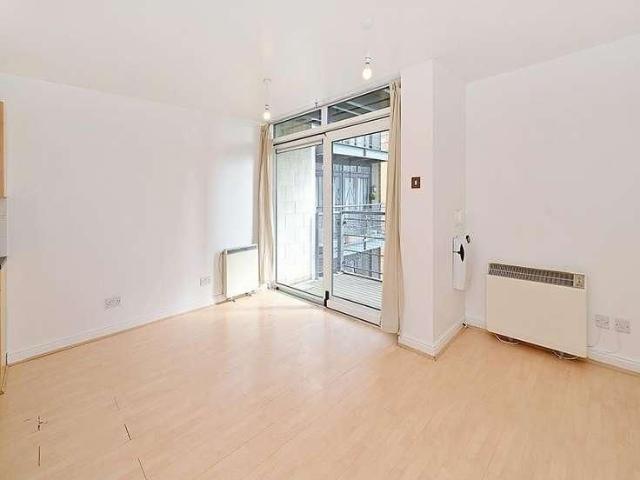 Apartment for rent in Galleons Point, Greater London