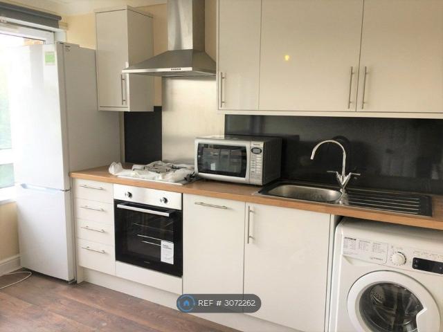 House for rent in London Borough of Tower Hamlets, Greater London