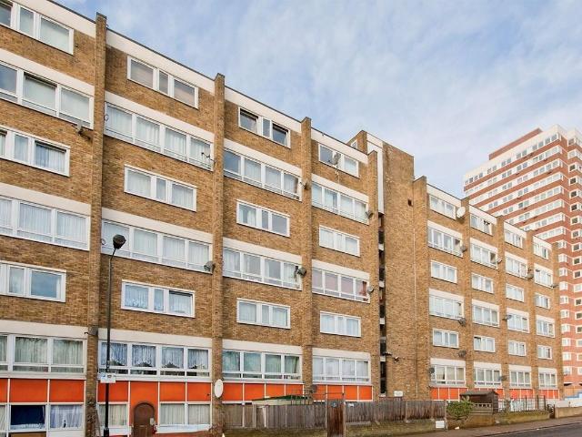 House for rent in Mile End, Greater London