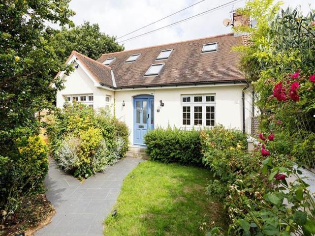 House for rent in London Borough of Ealing, Greater London