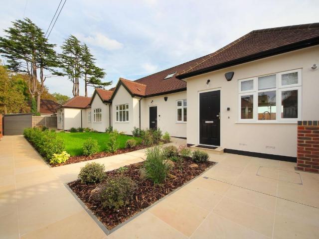 House for rent in London Borough of Ealing, Greater London