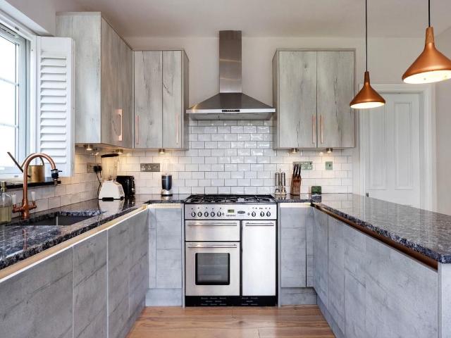 House for rent in London Borough of Ealing, Greater London