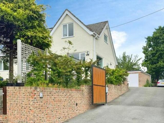House for sale in Barton Stacey, Hampshire